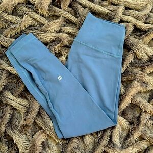 Lululemon Wunder Train High-Rise Tight 25" - size 8 ink blue